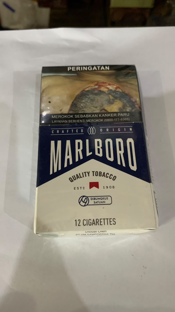 MARBORO KRETEK BIRU 12